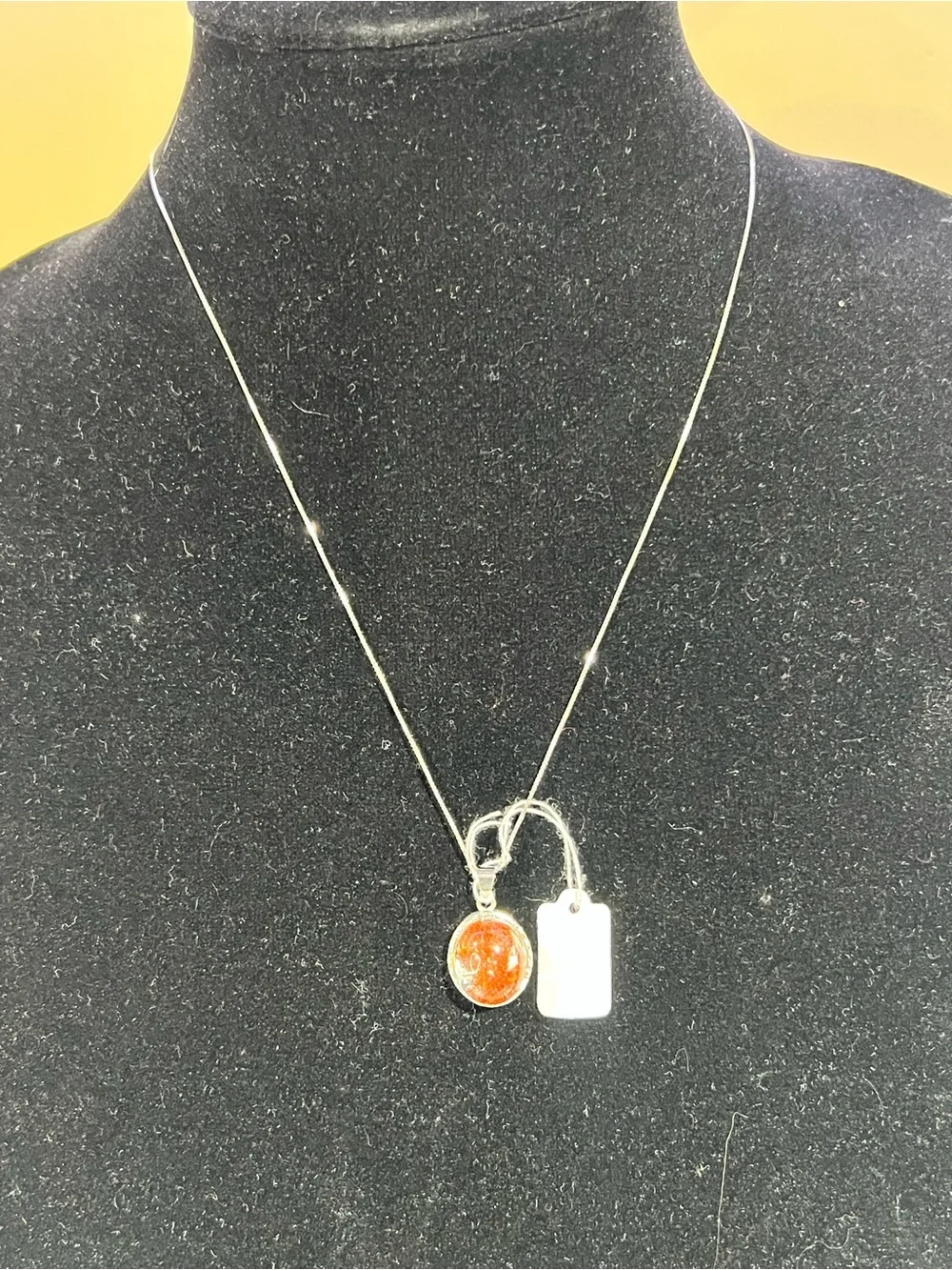 Garden quartz Round Pendant Necklace - Orange